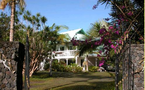 Lava Tree Tropic Inn Pahoa Екстер'єр фото