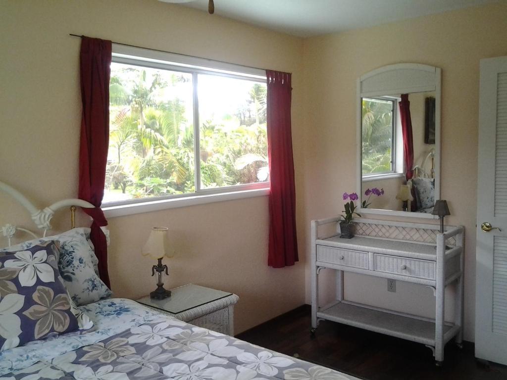 Lava Tree Tropic Inn Pahoa Екстер'єр фото